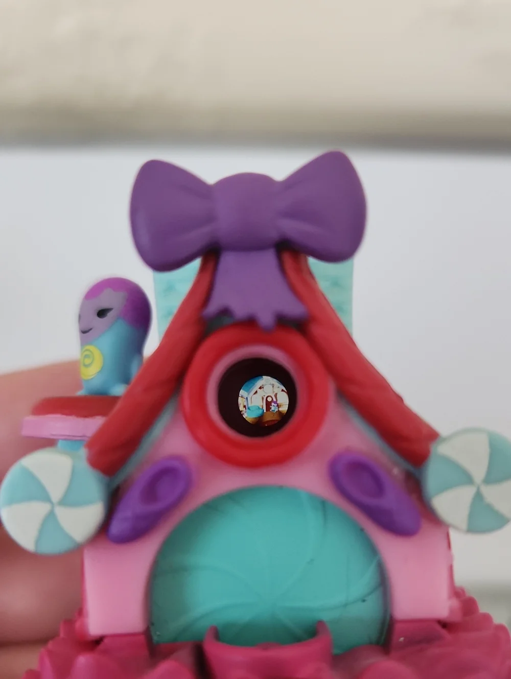 Nanables miniature playhouses and Nano character figures by Jazwares